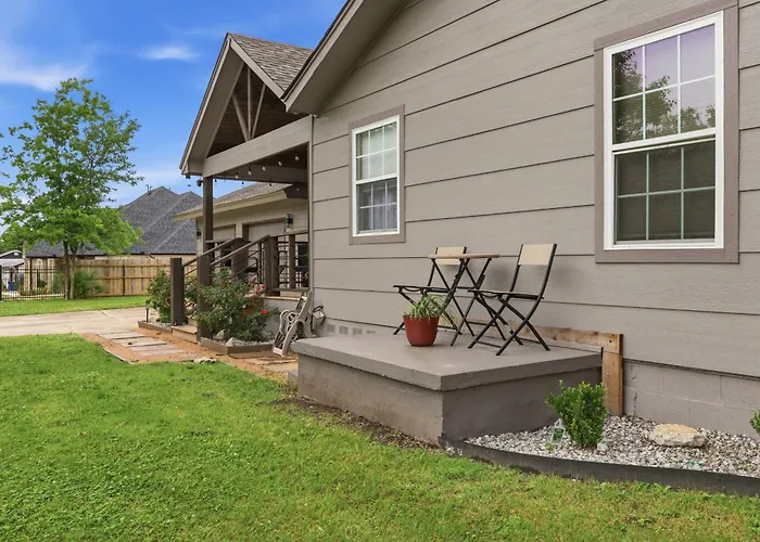Modern 3br Oasis *
