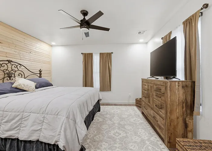 Holiday home Modern 3br Oasis